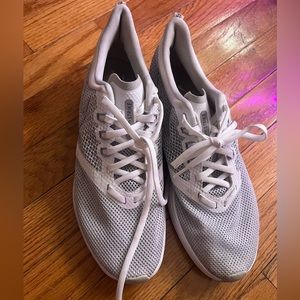 White Zoom Strike Nike Women